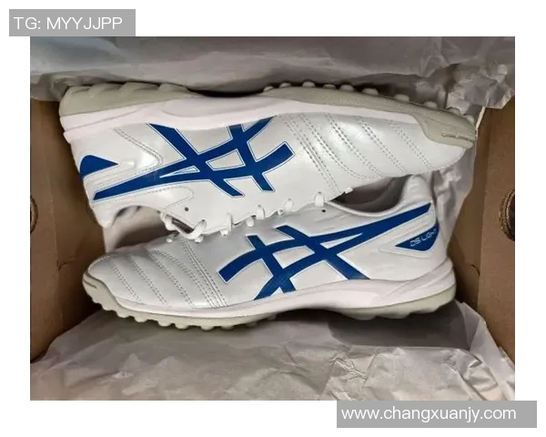 宽脚玩家的福音适合宽脚的足球鞋推荐与选购指南